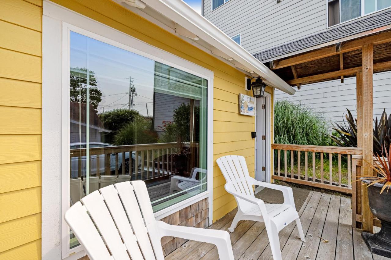 Captain'S Quarters - Cabana Depoe Bay Exterior photo
